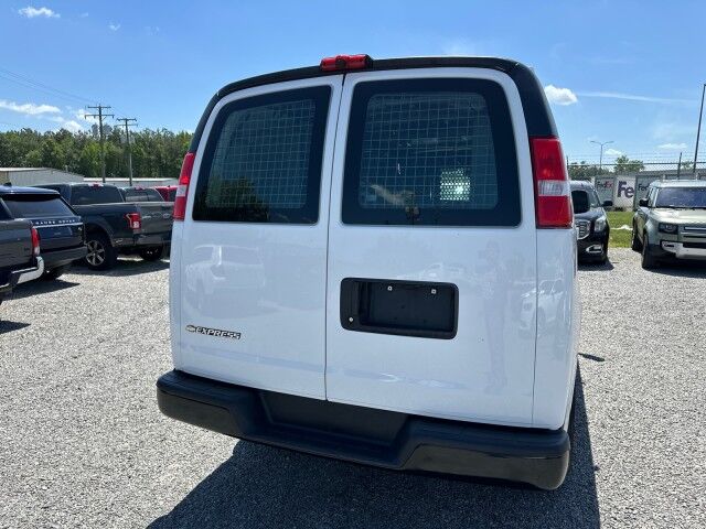 2017 Chevrolet Express 2500 Cargo Van w/ Bin Package Ashland VA