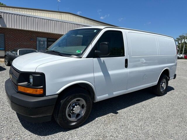 2017 Chevrolet Express 2500 Cargo Van w/ Bin Package Ashland VA
