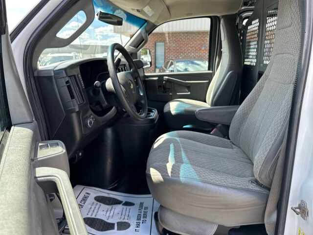 2017 Chevrolet Express 2500 Cargo Van w/ Bulkhead Ashland VA