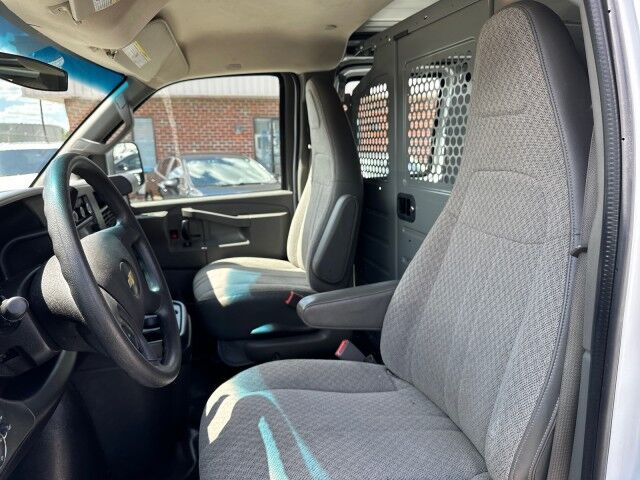 2017 Chevrolet Express 2500 Cargo Van w/ Bulkhead Ashland VA