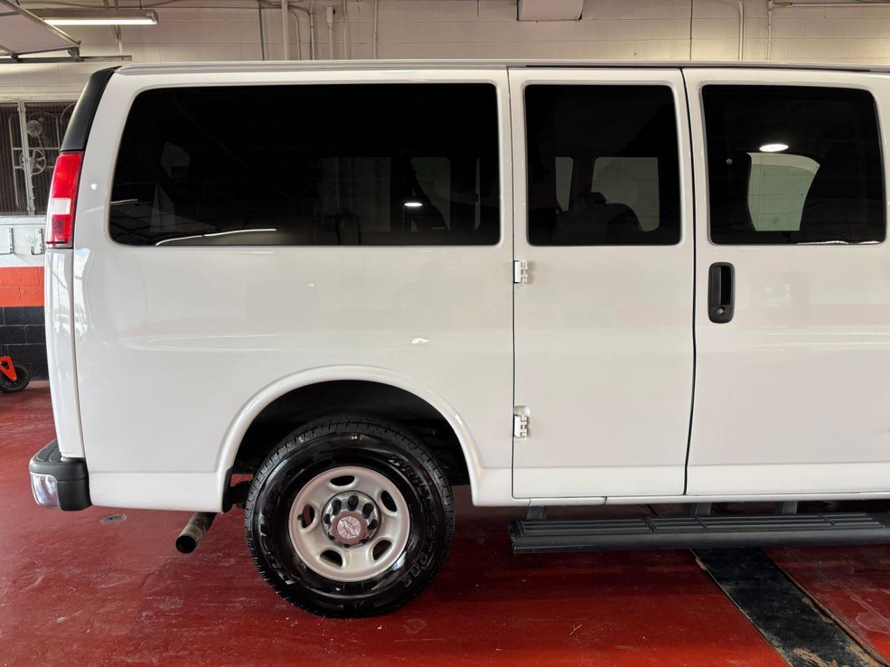 2017 Chevrolet Express 2500 LT Franklin OH