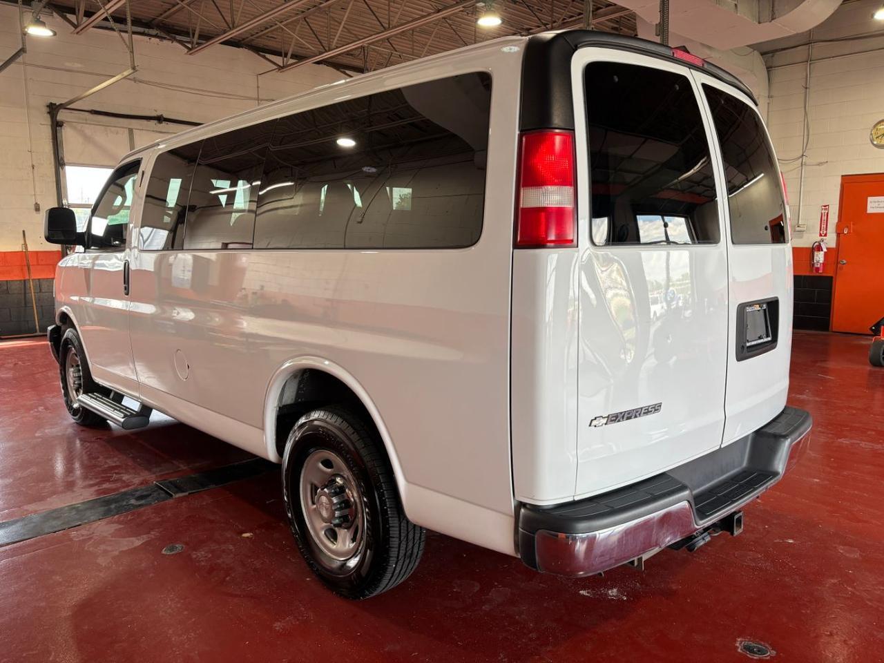 2017 Chevrolet Express 2500 LT Franklin OH