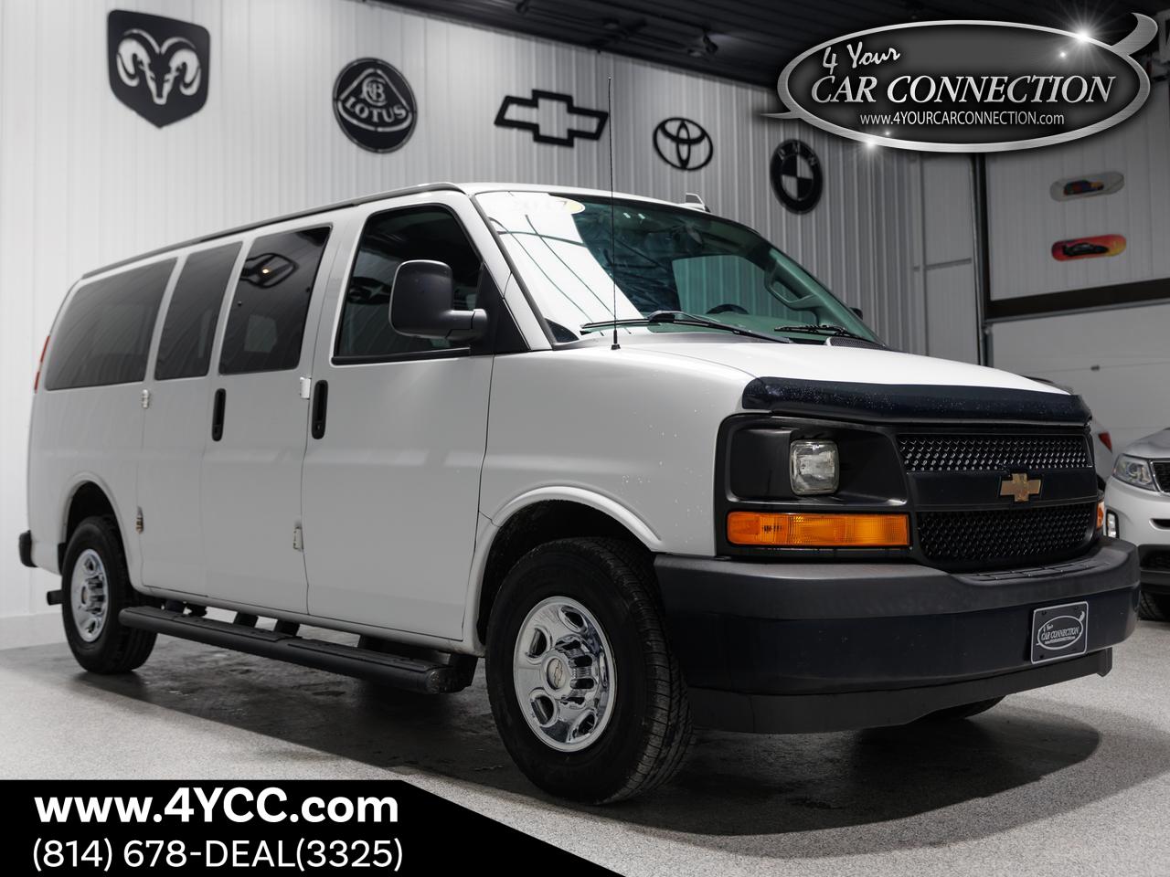 2017 Chevrolet Express 2500 Passenger LS 12-Passenger
