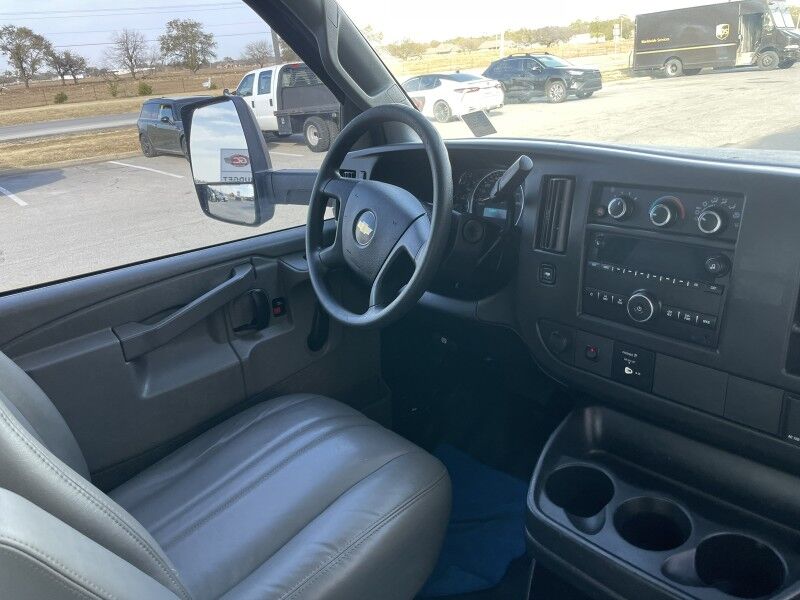 2017 Chevrolet Express 3500 Box Truck Collinsville OK