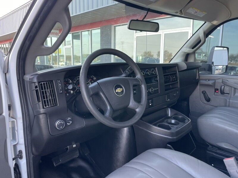 2017 Chevrolet Express 3500 Box Truck Collinsville OK