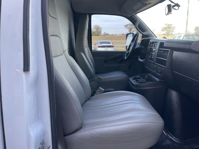 2017 Chevrolet Express 3500 Box Truck Collinsville OK
