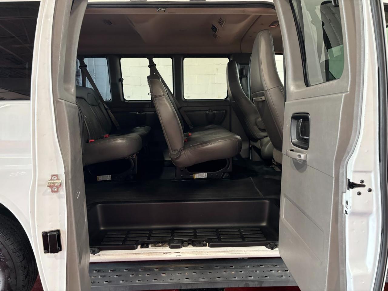 2017 Chevrolet Express 3500 LS Franklin OH