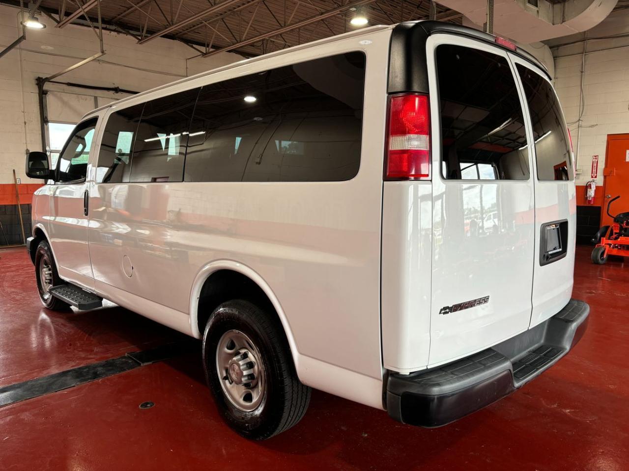 2017 Chevrolet Express 3500 LS Franklin OH