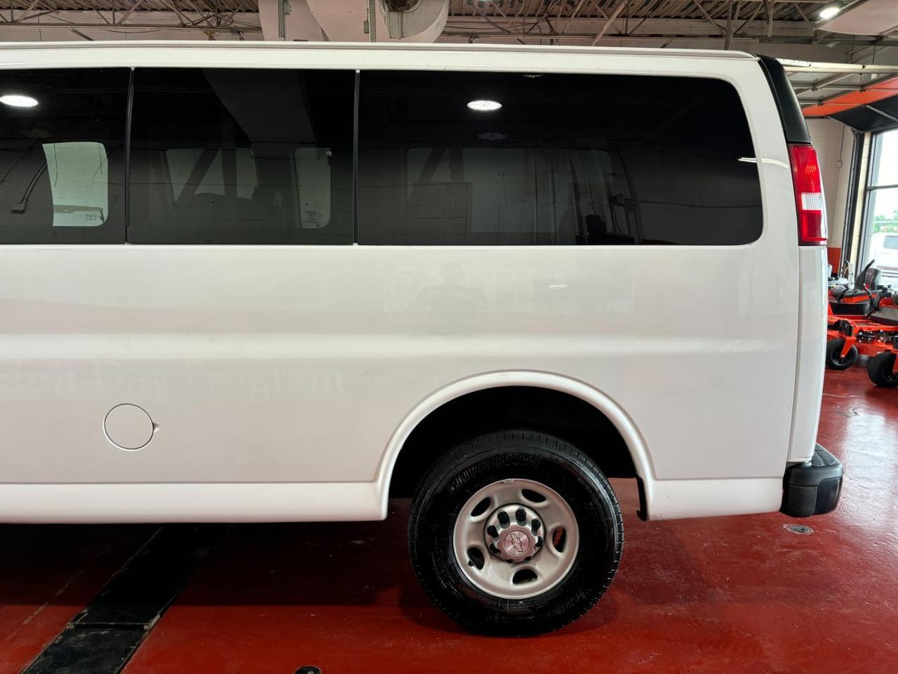 2017 Chevrolet Express 3500 LS Franklin OH