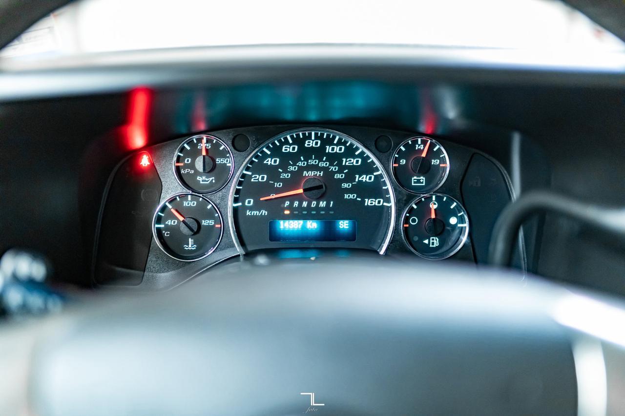 2017 Chevrolet Express 3500 LT 12 Passenger Nav Red Deer AB