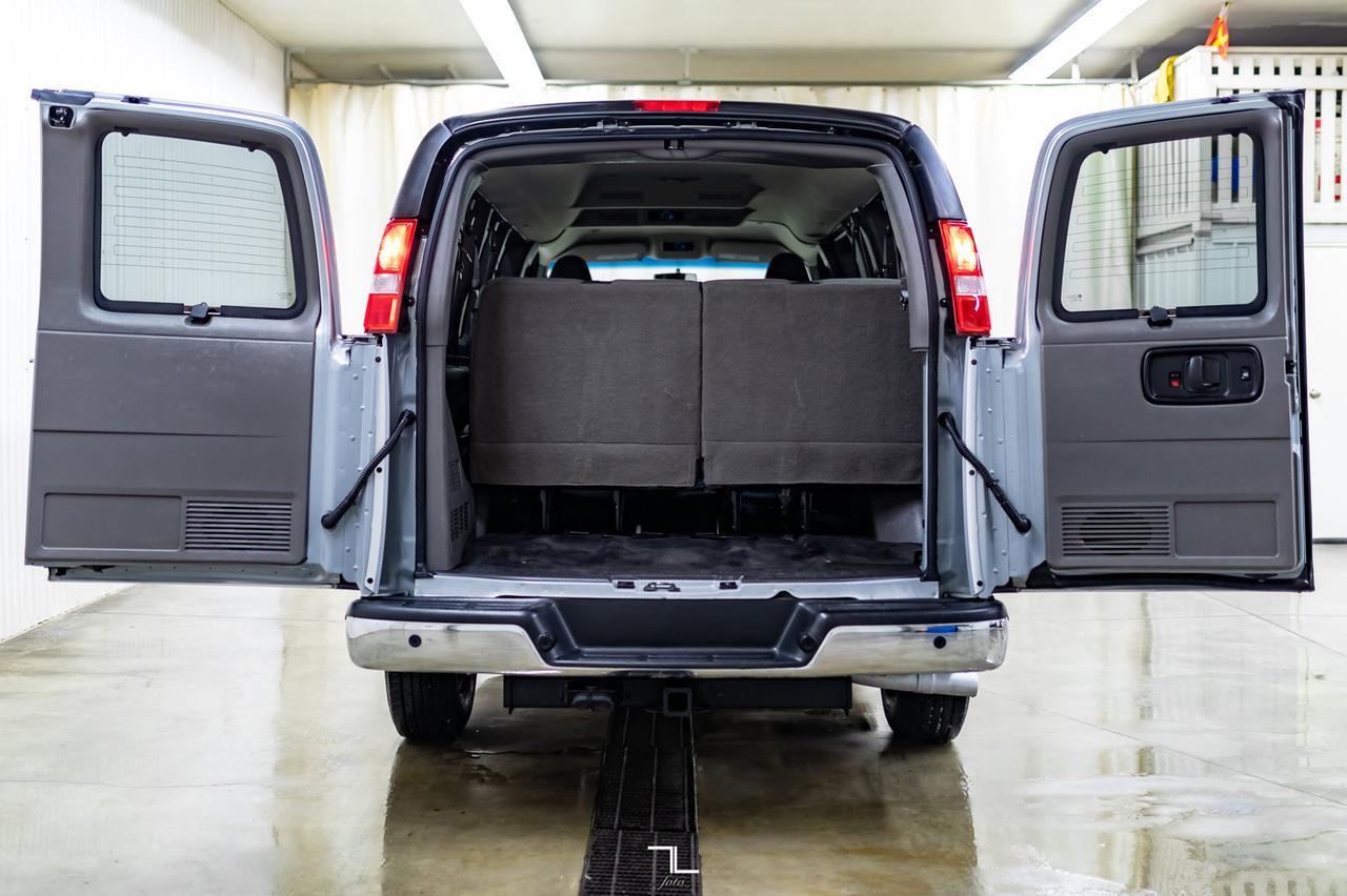 2017 Chevrolet Express 3500 LT 12 Passenger Nav Red Deer AB