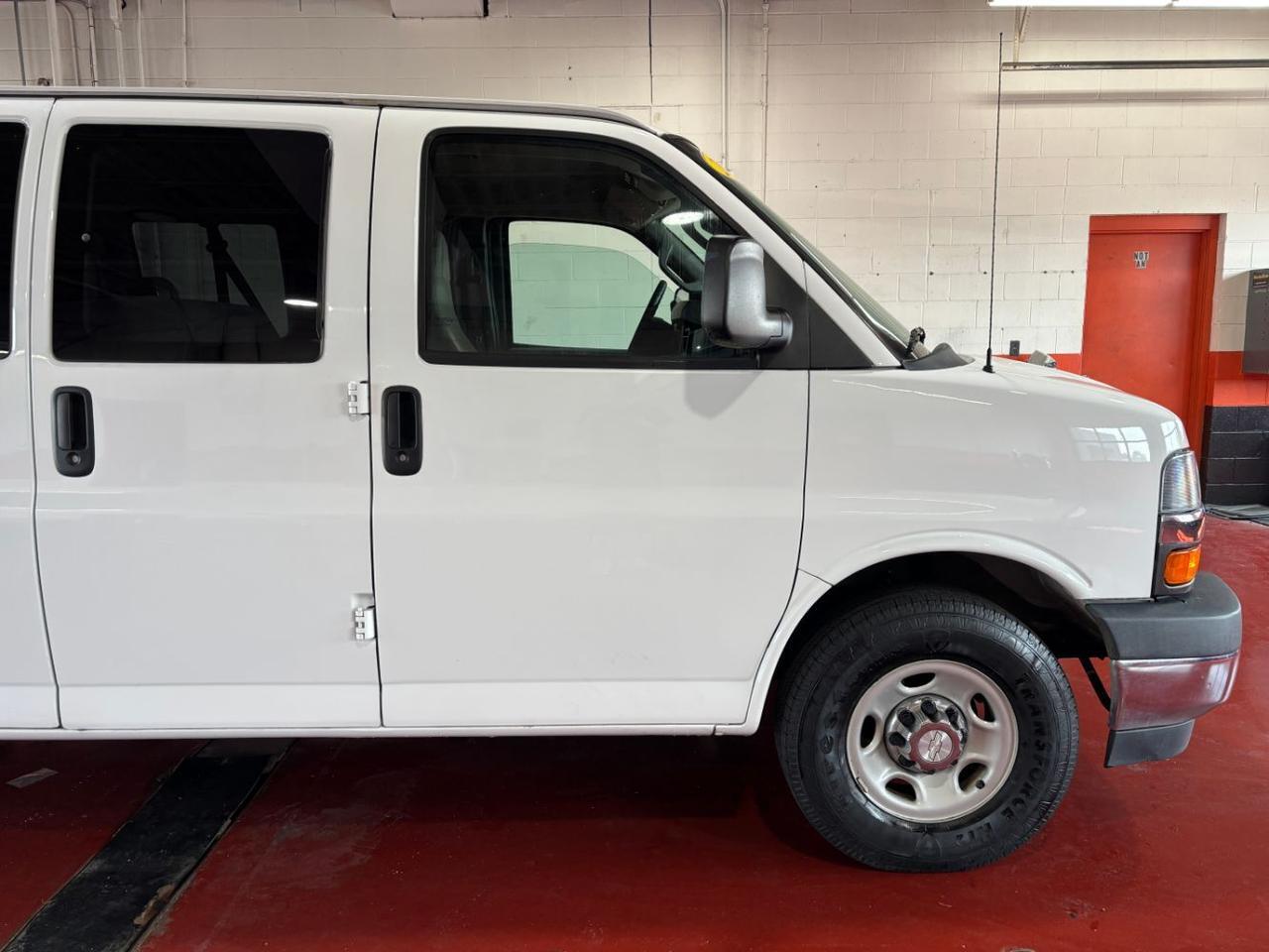 2017 Chevrolet Express 3500 LT Franklin OH