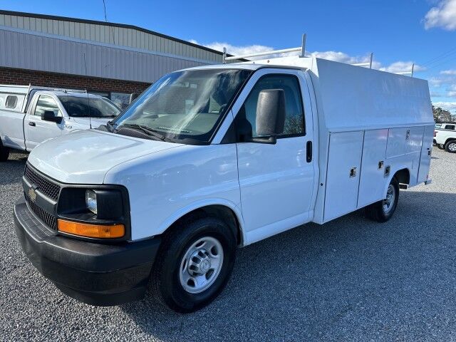 2017 Chevrolet Express 3500 Reading Enclosed Service Body