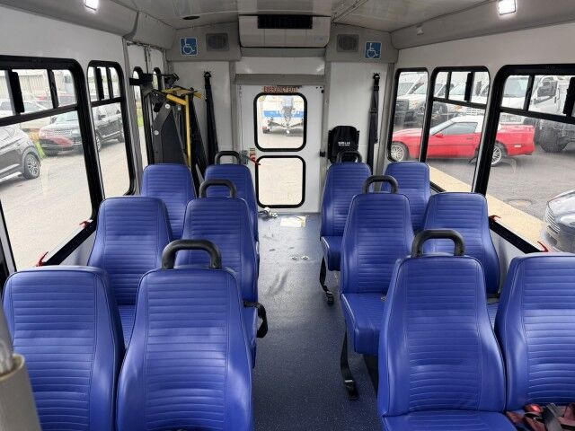 2017 Chevrolet Express Bus w Wheelchair Lift Henrico VA