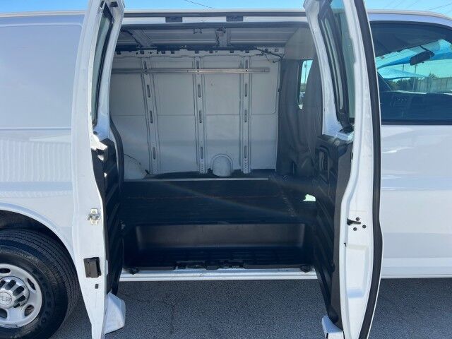 2017 Chevrolet Express Cargo Van  Gainesville TX