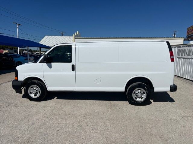 2017 Chevrolet Express Cargo Van  Gainesville TX