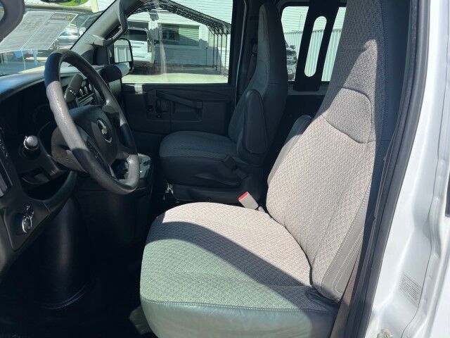 2017 Chevrolet Express Cargo Van  Gainesville TX