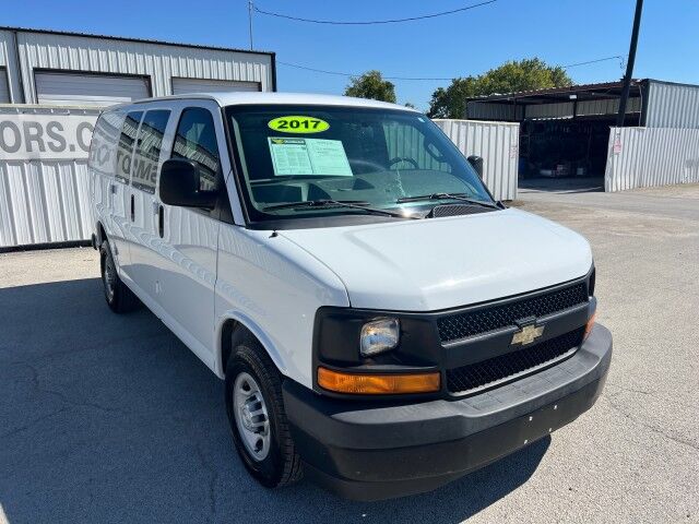 2017 Chevrolet Express Cargo Van  Gainesville TX