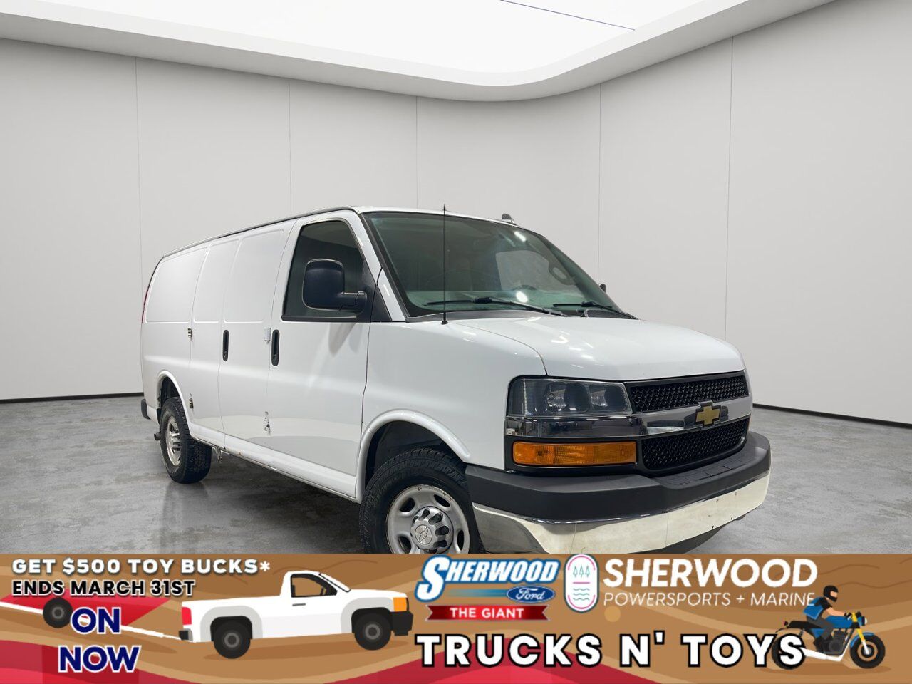 2017 Chevrolet Express Cargo Van 2500 RWD 135"
