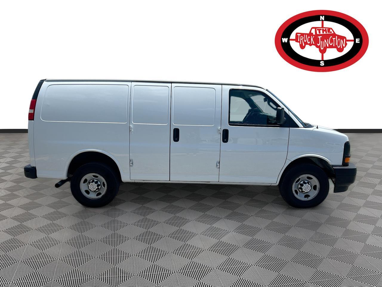 2017 Chevrolet Express Cargo Van RWD 2500 Venice FL