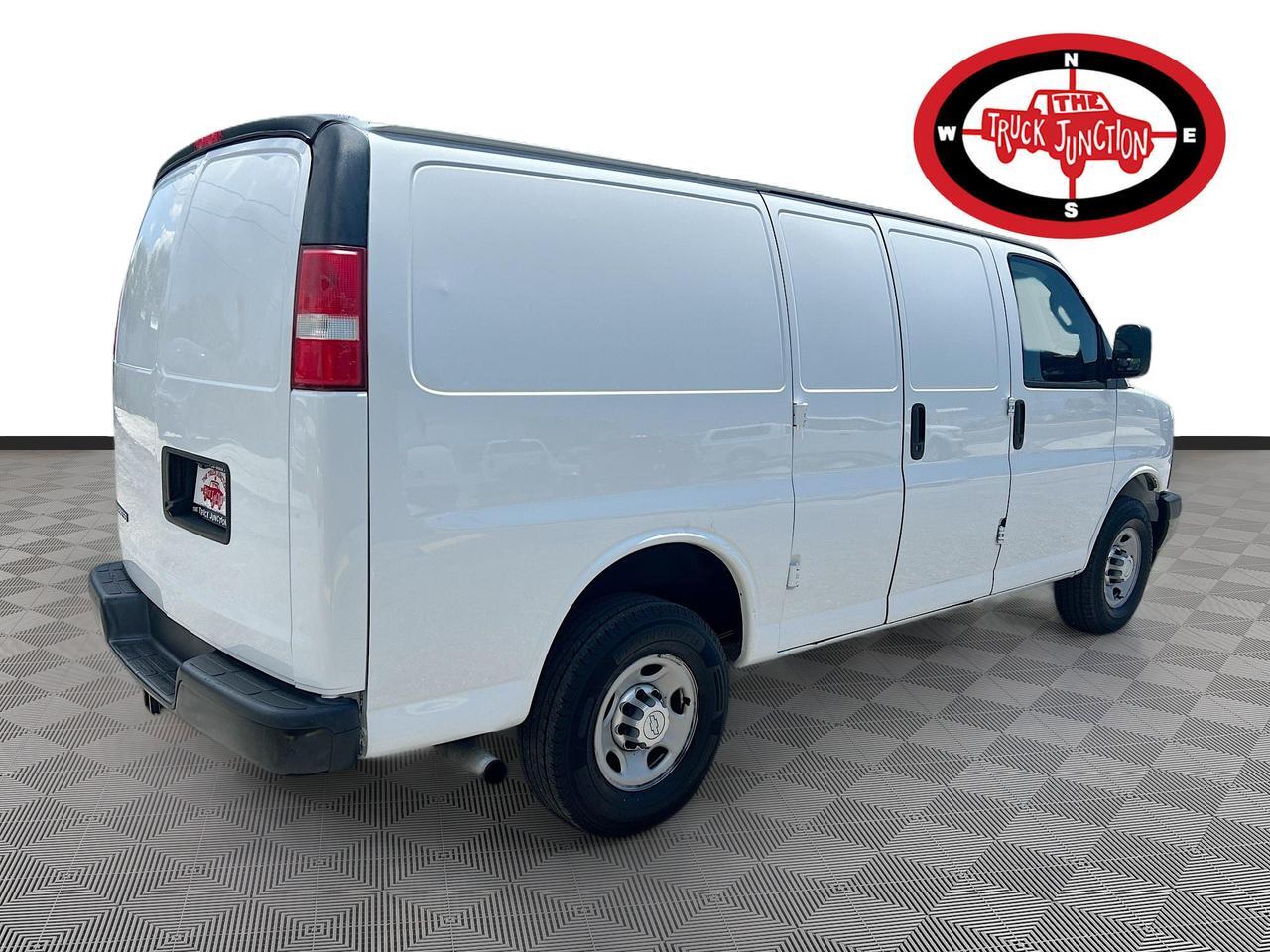2017 Chevrolet Express Cargo Van RWD 2500 Venice FL