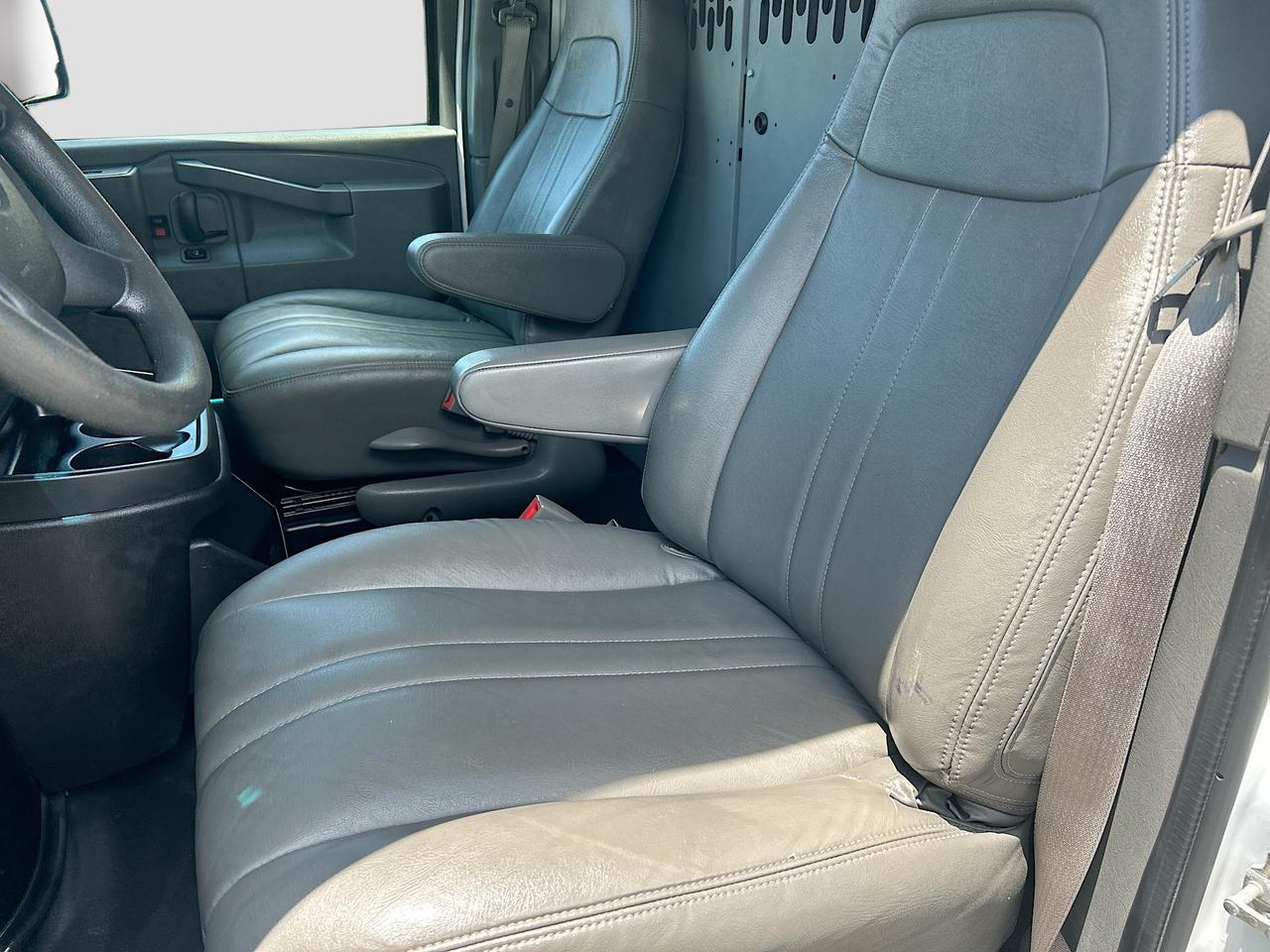 2017 Chevrolet Express Cargo Van RWD 2500 Venice FL