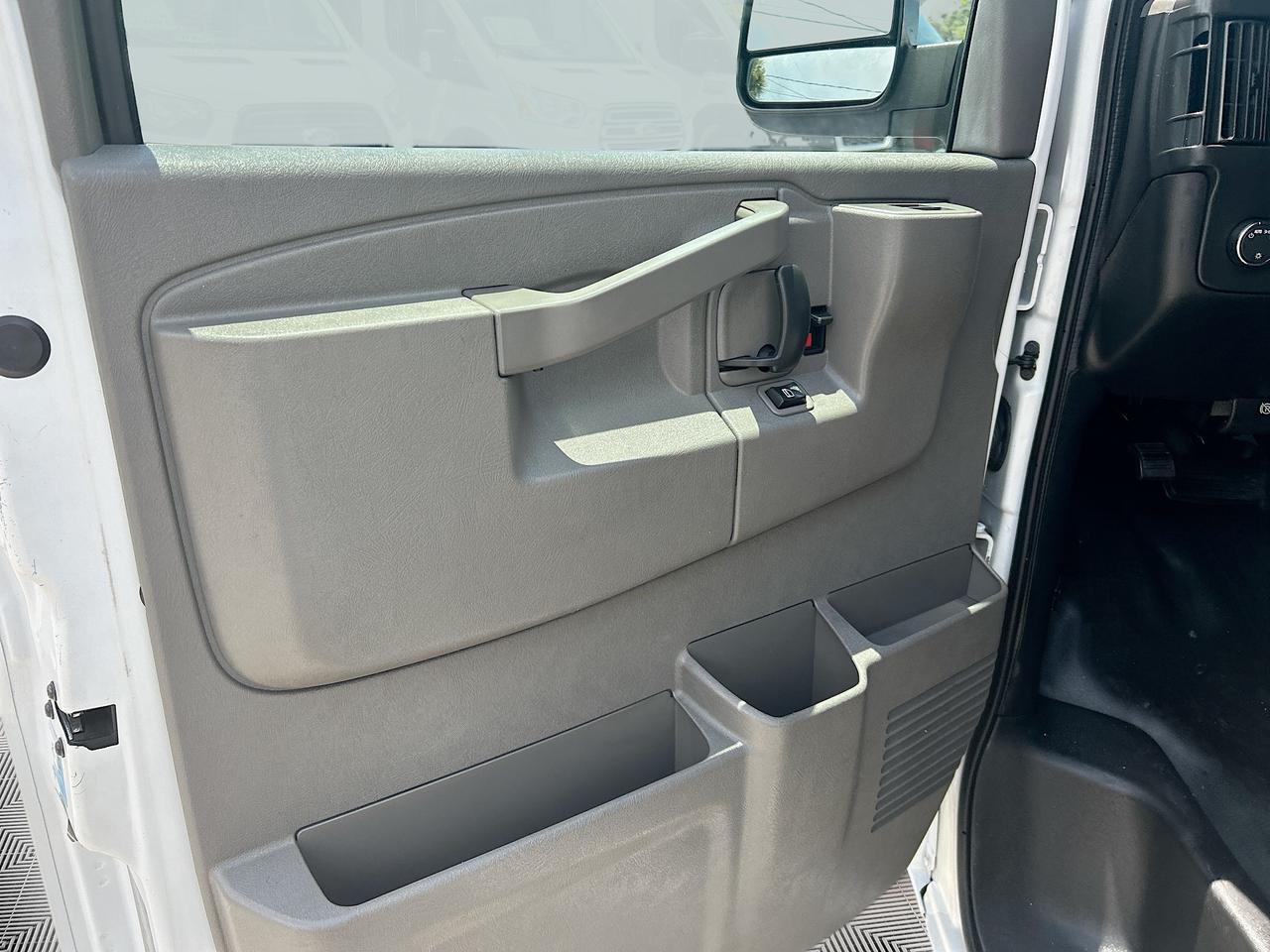 2017 Chevrolet Express Cargo Van RWD 2500 Venice FL