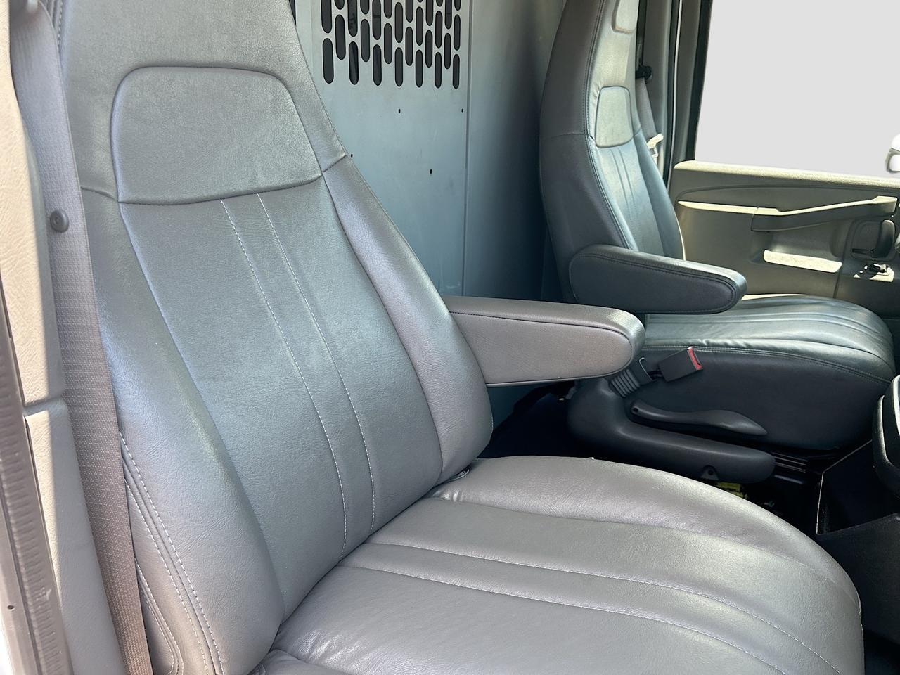 2017 Chevrolet Express Cargo Van RWD 2500 Venice FL