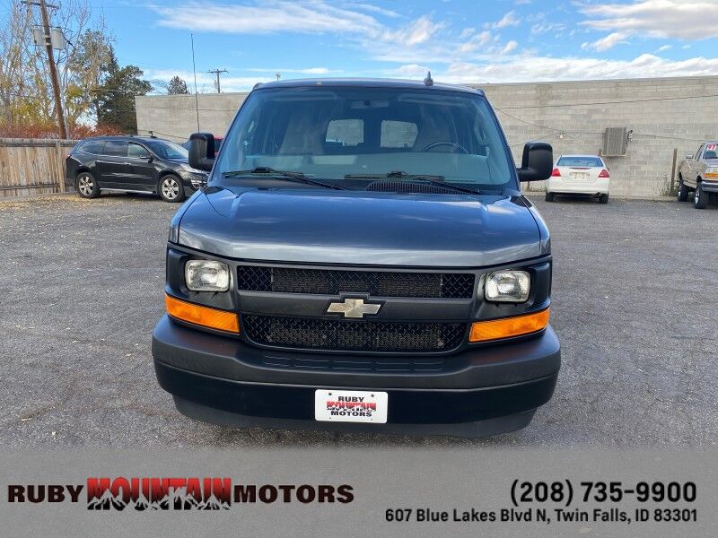 2017 Chevrolet Express Passenger LS