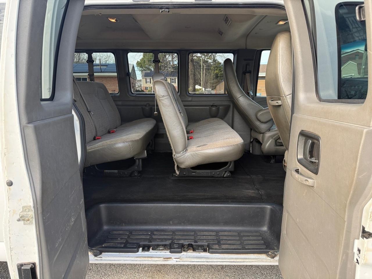 2017 Chevrolet Express Passenger LT, BLUETOOTH, USB, AUX, AUTOMATIC HEADLIGHTS, POWERED WINDOWS, STEERING WHEEL CONTROLS, KEYLESS ENTRY, 12 SEATS, CLEAN CARFAX! Norfolk VA