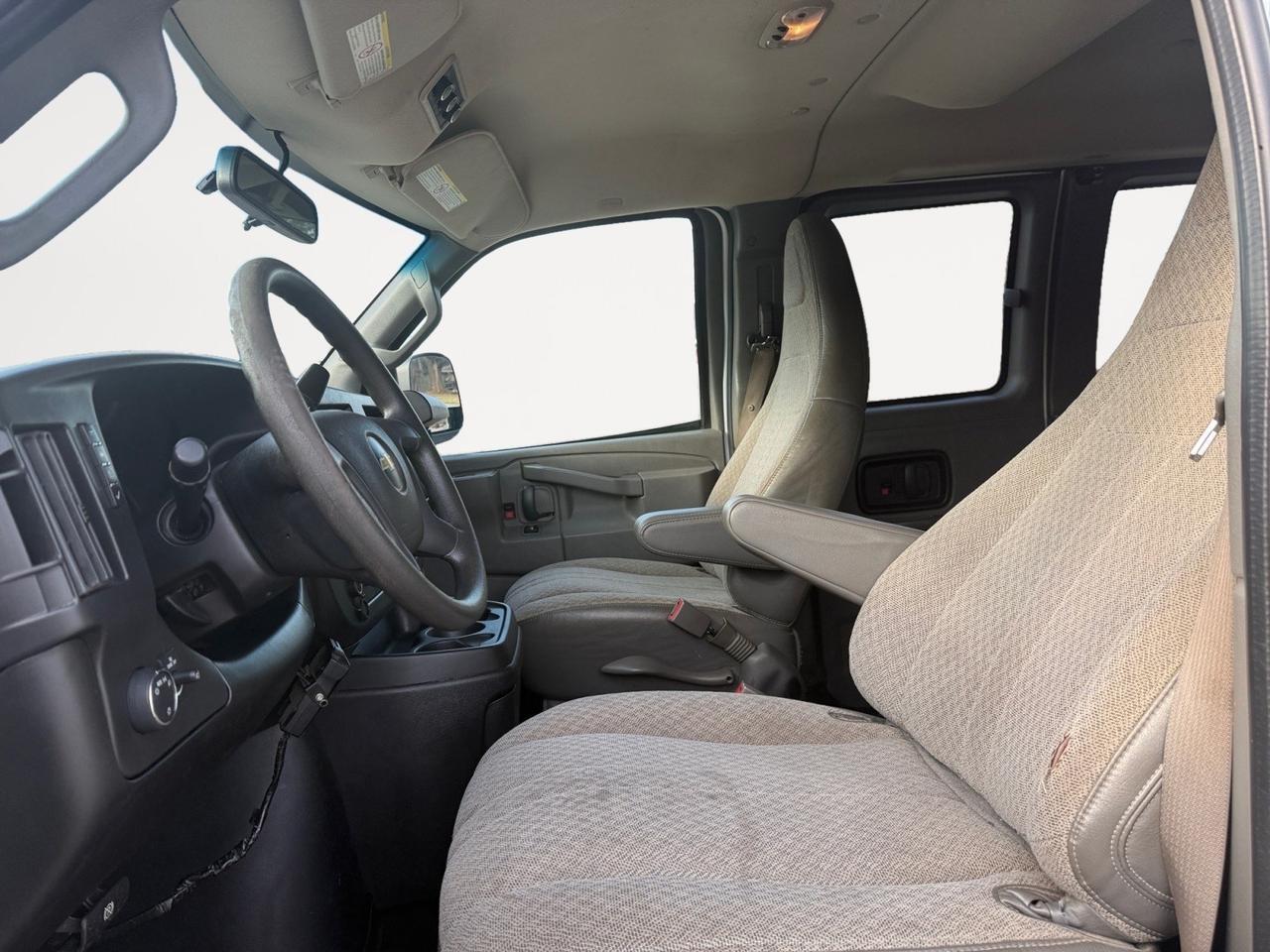 2017 Chevrolet Express Passenger LT, BLUETOOTH, USB, AUX, AUTOMATIC HEADLIGHTS, POWERED WINDOWS, STEERING WHEEL CONTROLS, KEYLESS ENTRY, 12 SEATS, CLEAN CARFAX! Norfolk VA