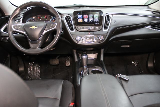 2017 Chevrolet Malibu 1LT
