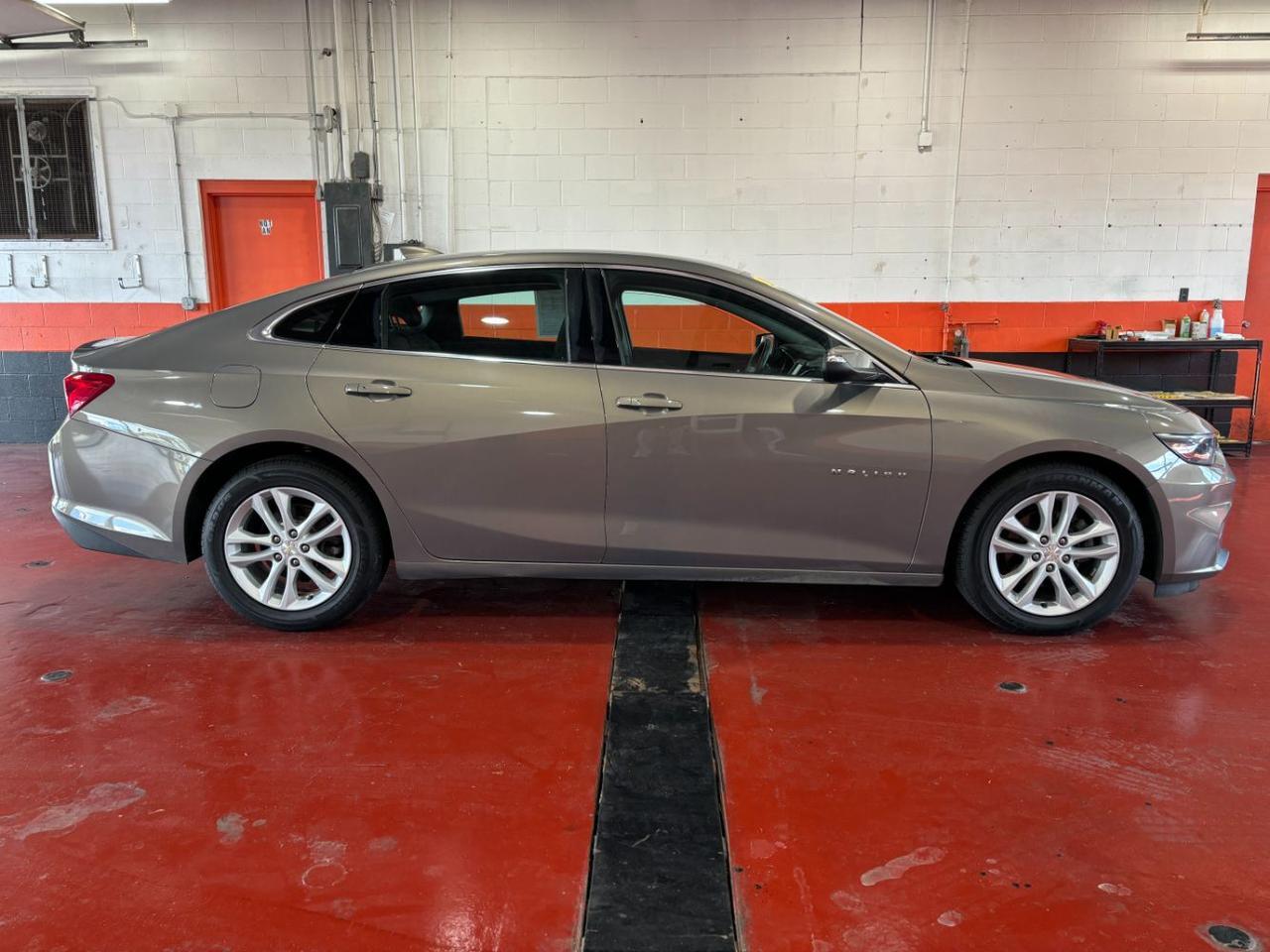 2017 Chevrolet Malibu 1LT Franklin OH