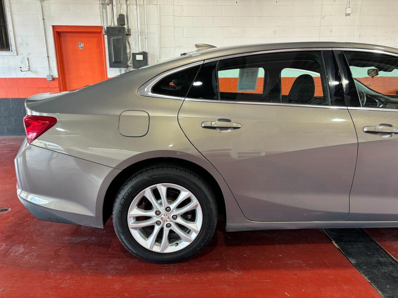 2017 Chevrolet Malibu 1LT Franklin OH