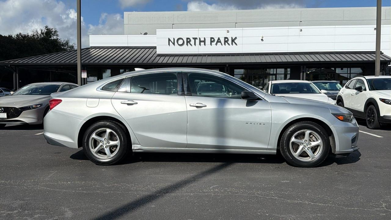 2017 Chevrolet Malibu LS