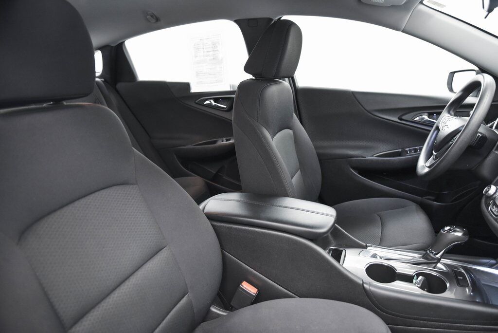 2017 Chevrolet Malibu LT Akron OH