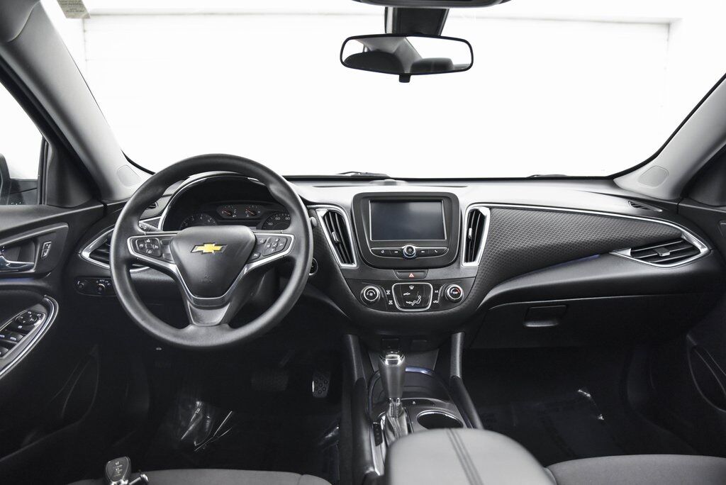 2017 Chevrolet Malibu LT Akron OH