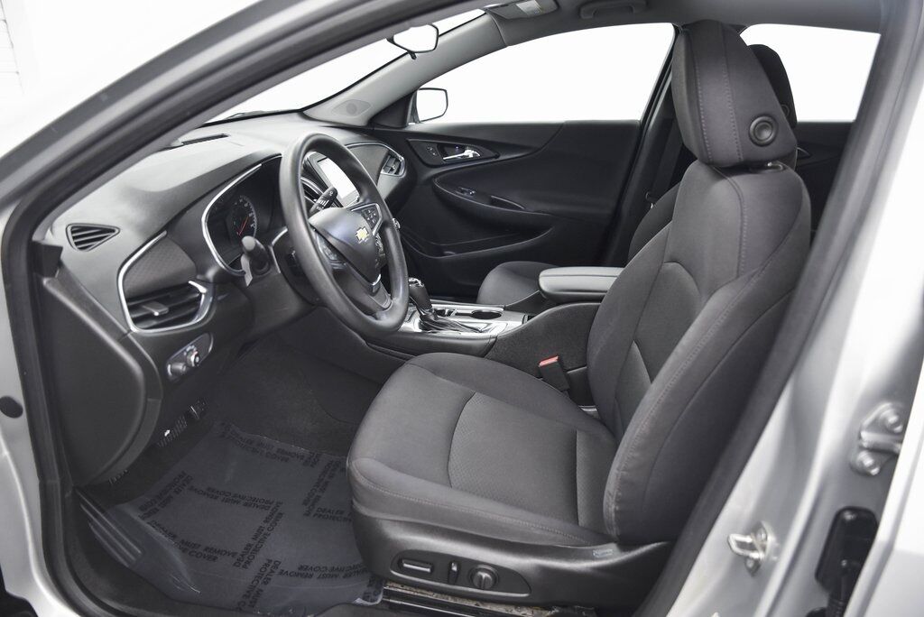 2017 Chevrolet Malibu LT Akron OH