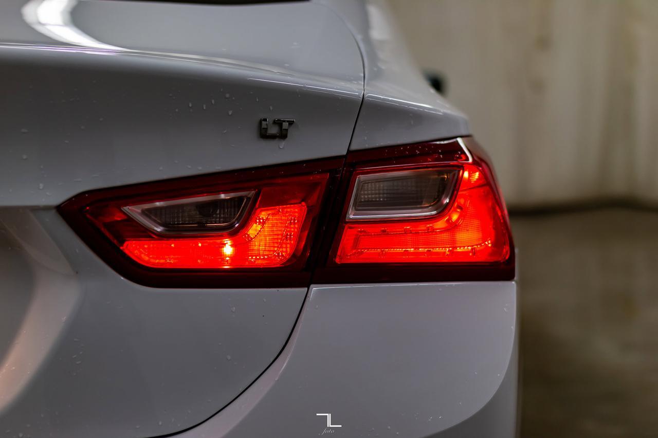 2017 Chevrolet Malibu LT Leather Roof Nav BCam Red Deer AB