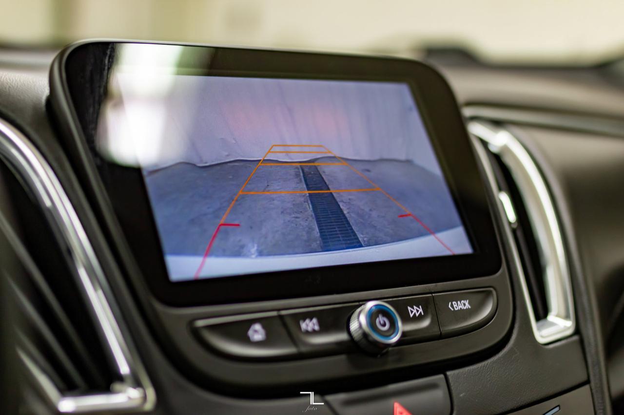 2017 Chevrolet Malibu LT Leather Roof Nav BCam Red Deer AB