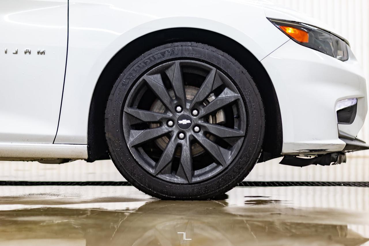 2017 Chevrolet Malibu LT Leather Roof Nav BCam Red Deer AB