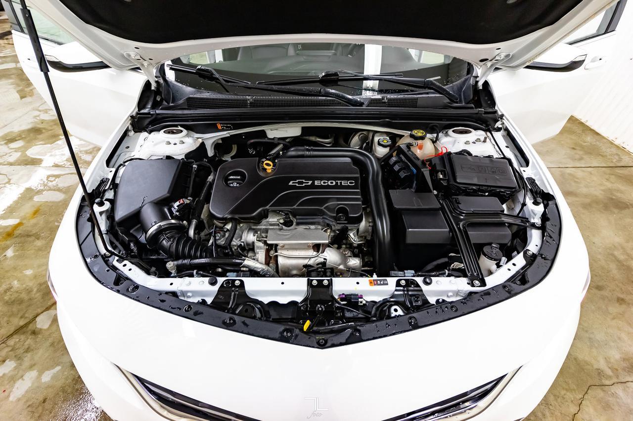 2017 Chevrolet Malibu LT Leather Roof Nav BCam Red Deer AB