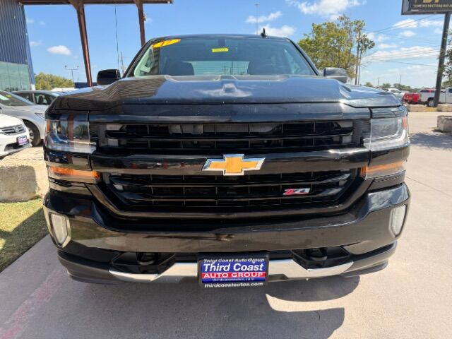 2017 Chevrolet SILVERADO LT New Braunfels TX