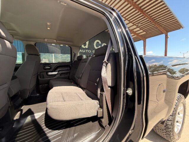 2017 Chevrolet SILVERADO LT New Braunfels TX