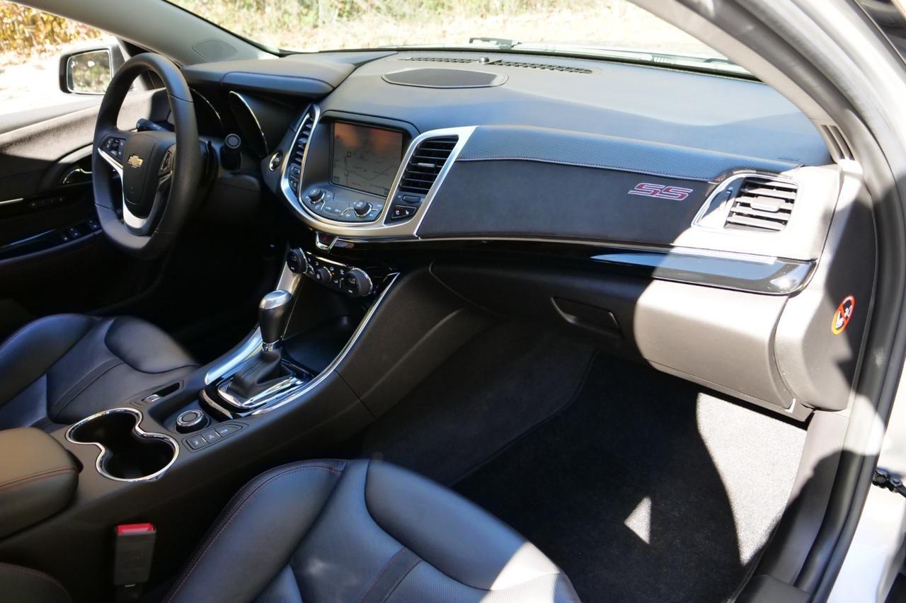 2017 Chevrolet SS / 6.2L V8 / Cooled Seats / Sunroof / Lexani Wheels! Lincolnton NC