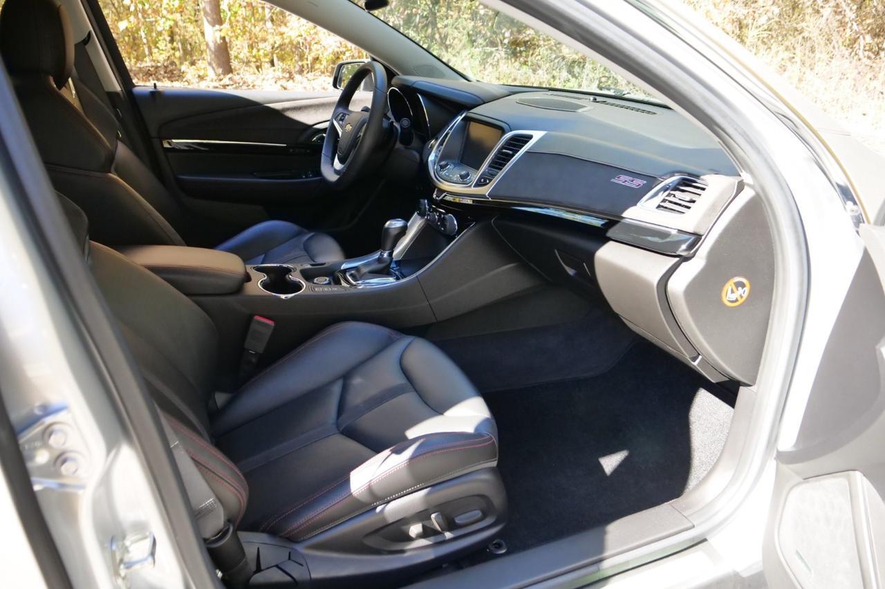 2017 Chevrolet SS / 6.2L V8 / Cooled Seats / Sunroof / Lexani Wheels! Lincolnton NC