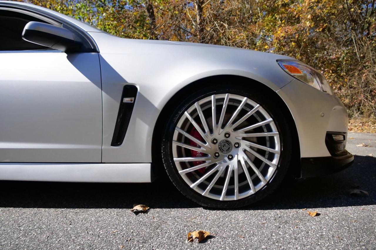 2017 Chevrolet SS / 6.2L V8 / Cooled Seats / Sunroof / Lexani Wheels! Lincolnton NC