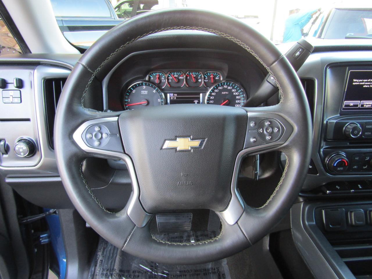 2017 Chevrolet Silverado 1500 2WD Crew Cab 143.5 LT w/1LT Grand Prairie TX