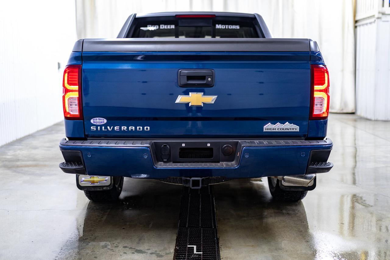 2017 Chevrolet Silverado 1500 4x4 Crew Cab High Country High Desert Pkg Leather Roof Nav Red Deer AB