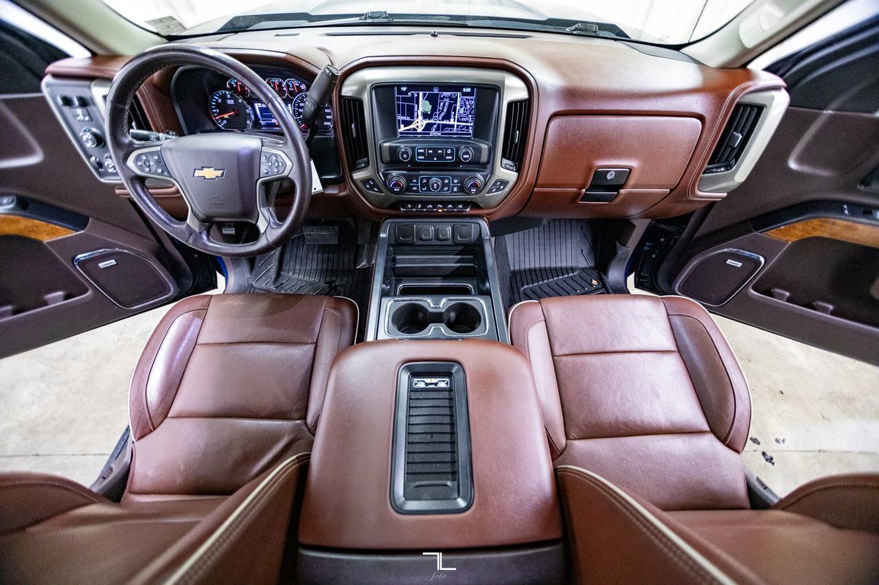 2017 Chevrolet Silverado 1500 4x4 Crew Cab High Country High Desert Pkg Leather Roof Nav Red Deer AB